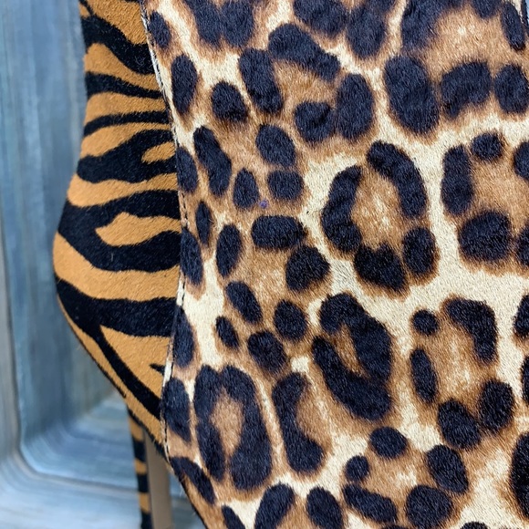 Kenneth Cole Women's Riley 85 Simple Bootie Pump - Picture 4 of 8